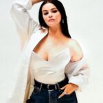 Selena Gomez Cleavage TheFappening.Pro 4 624x784 1