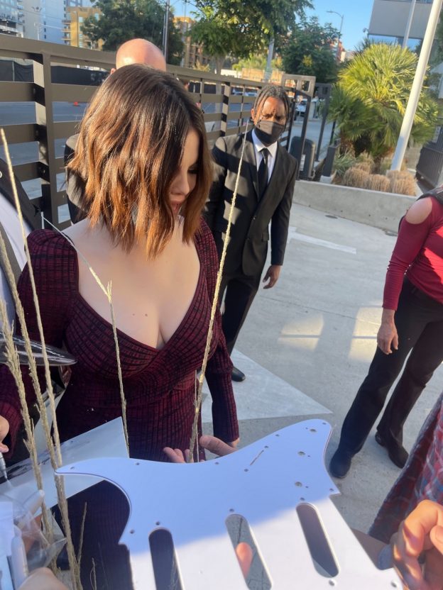 Selena Gomez Cleavege TheFappening.Pro 1 624x832 1