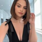 Selena Gomez Tits Deep Cleavage 624x780 1