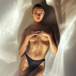 Stella Maxwell Nude TheFappening.Pro 5 624x780 1