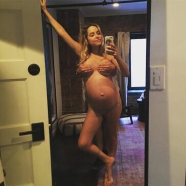 Jenny Mollen New Nude Pregnant Photo 8 TheFappening Jenny Mollen Sexy 1 624x624 1