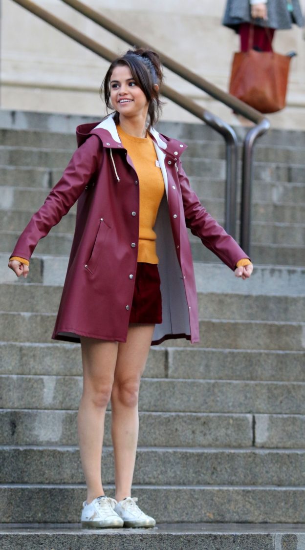 Selena Gomez Sexy on the Set in NYC (30 Photos) 6 TheFappening Selena Gomez Sexy 18 624x1126 1