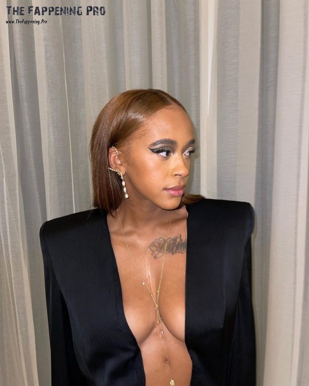 Yinka Bokinni Tits TheFappening.Pro 1 624x780 1