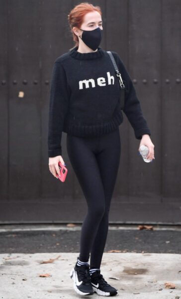 Zoey Deutch Tight Leggings TheFappening.Pro 3 624x1028 1