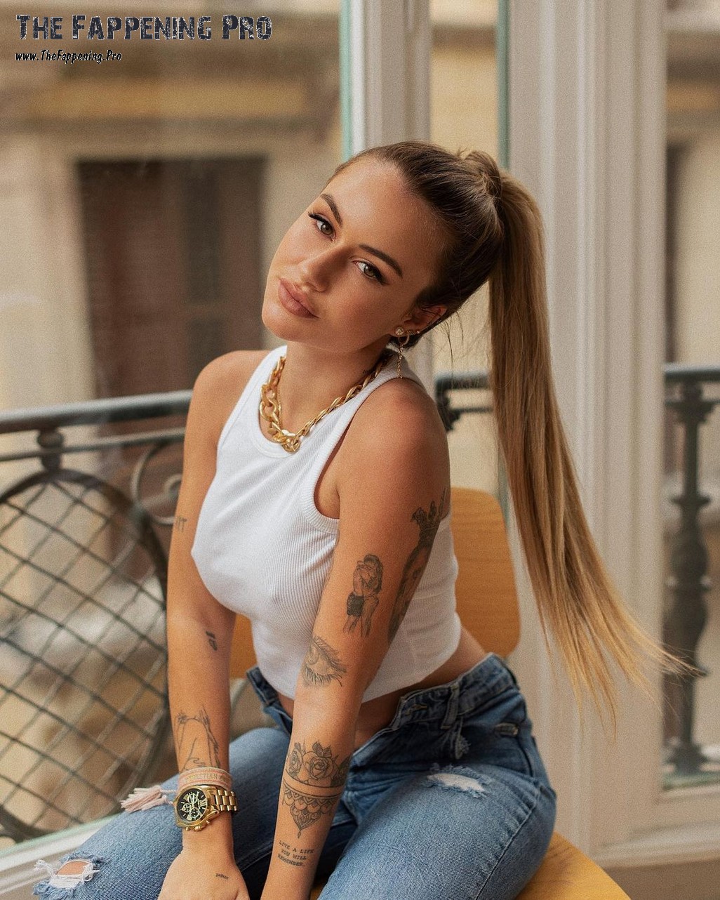 abril-cols-tits-thefappening-cfd-1 Abril Cols Pokies