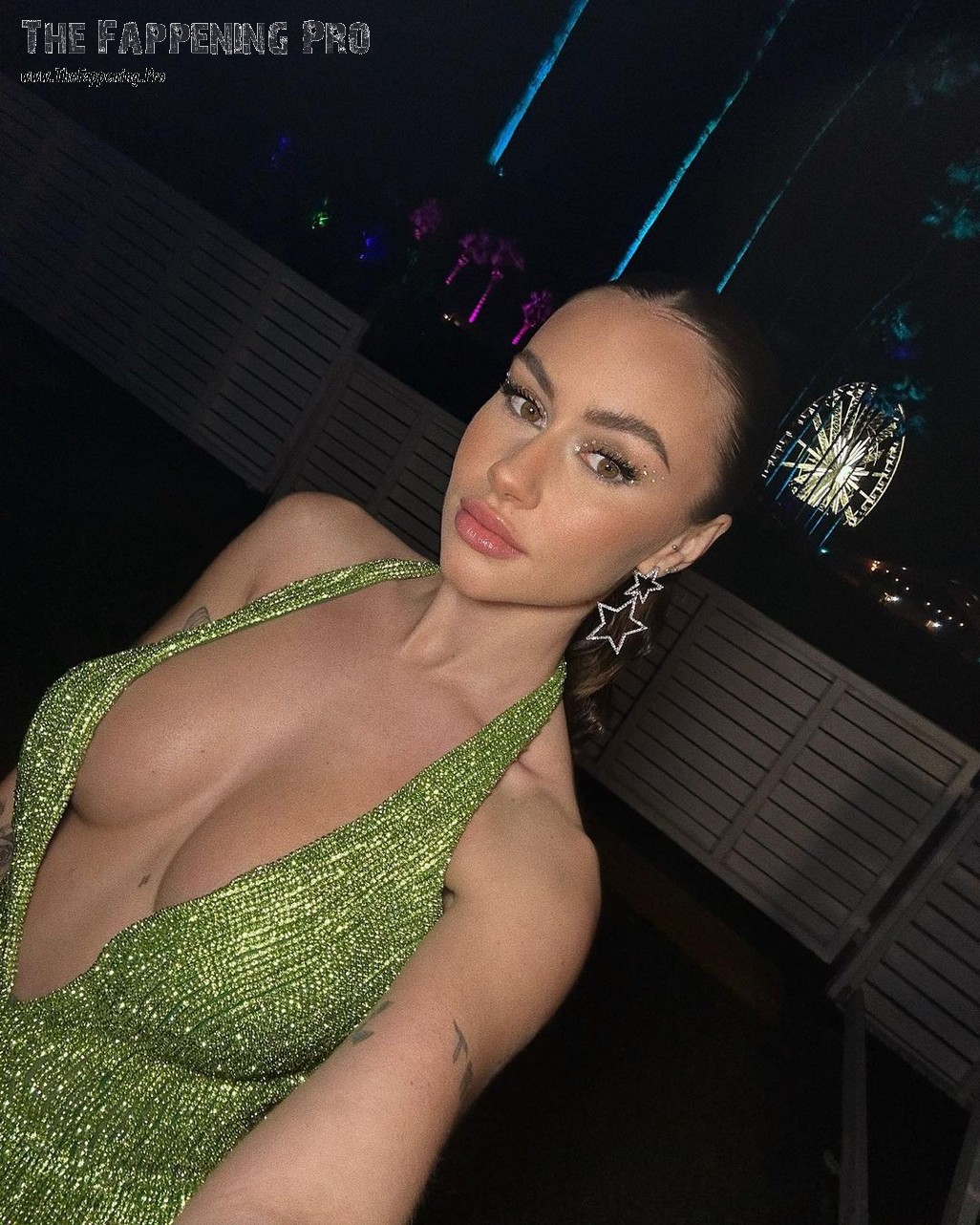 abril-cols-tits-thefappening-cfd-5 Abril Cols Huge Boobs