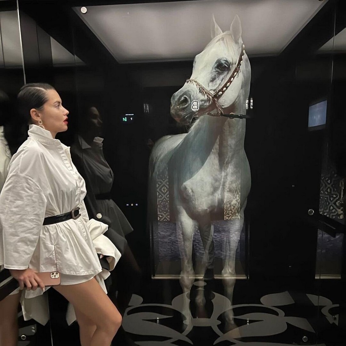 adriana-lima-braless-in-qatar-thefappening-cfd-12 Adriana Lima Fappening