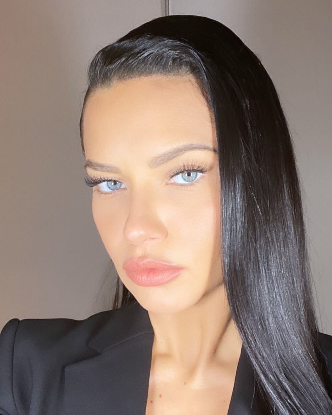 adriana-lima-sexy-thefappening-cfd-1 adriana lima sexy thefappening cfd 1