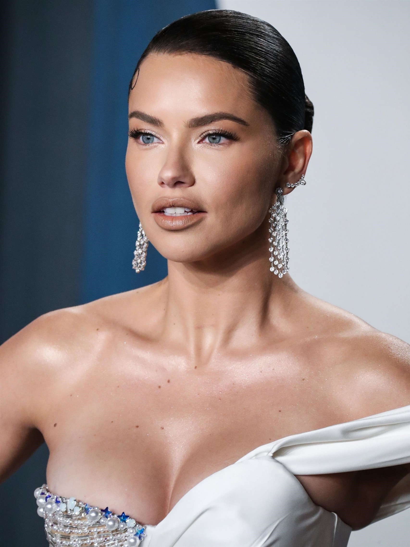 adriana-lima-topless-sexy-thefappening-cfd-7 Adriana Lima Sexy