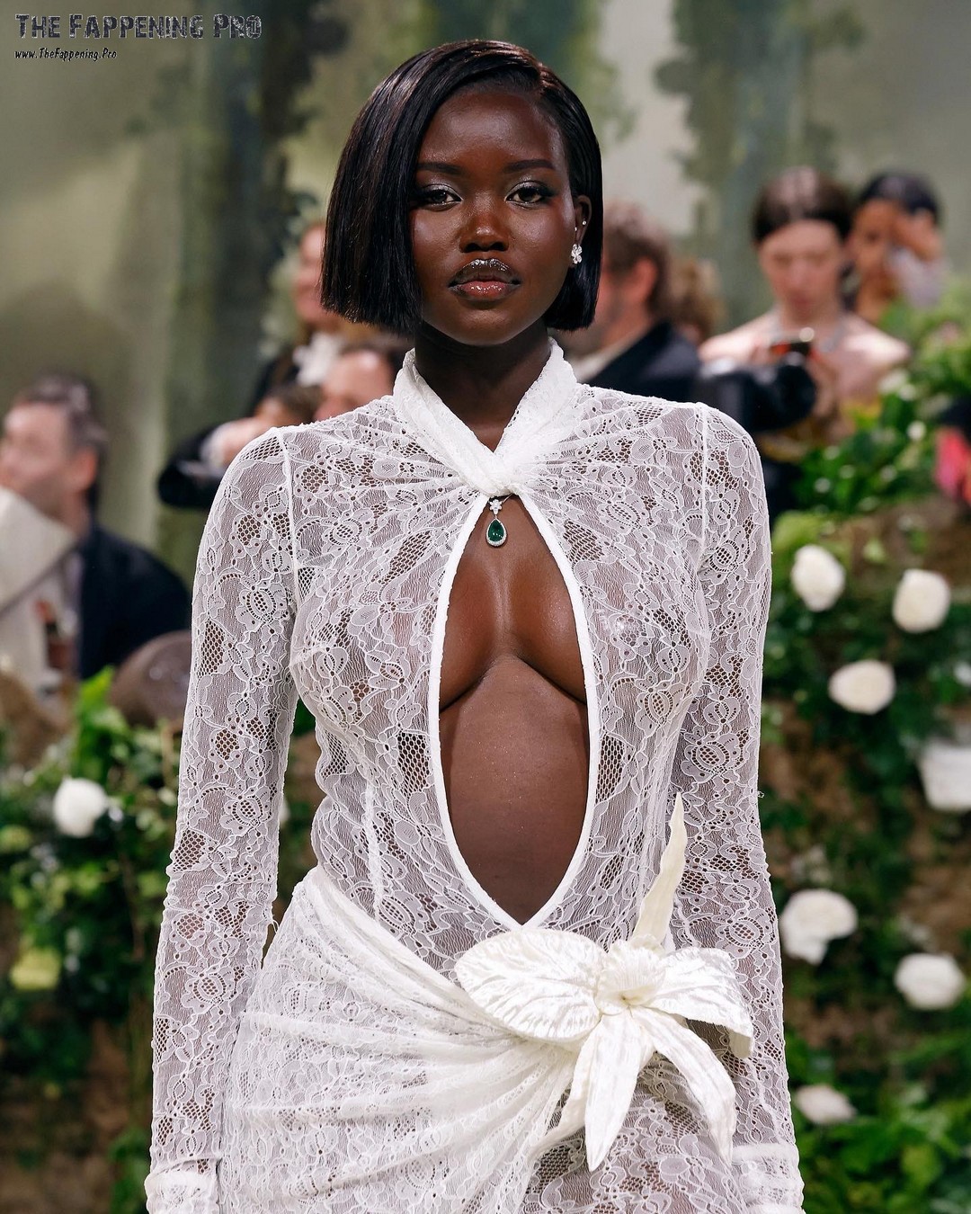 adut-akech-sexy-thefappening-cfd-3-1 Adut Akech See Through Nudity