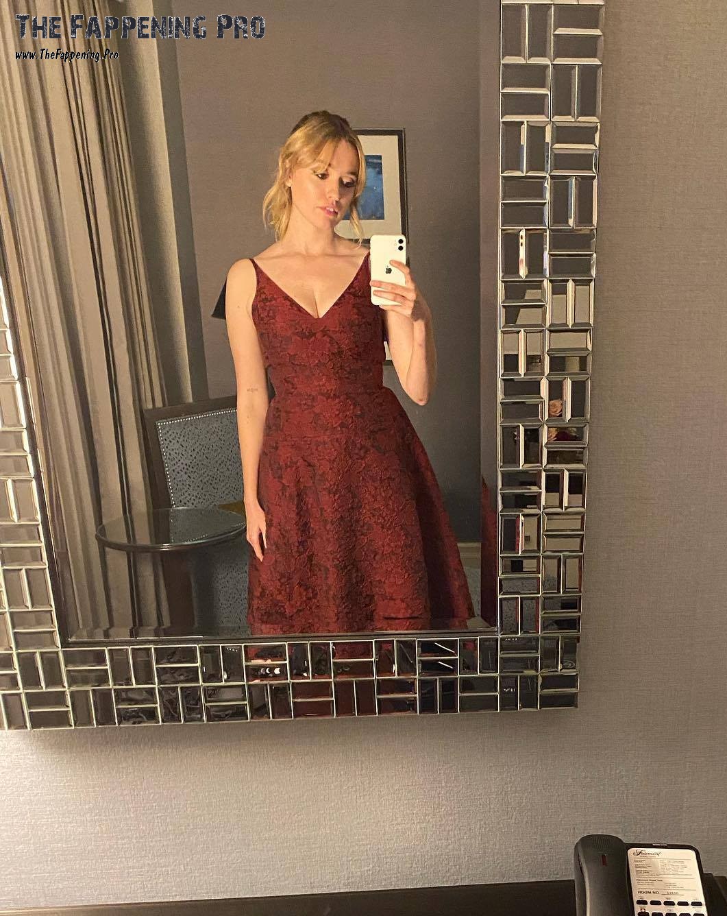 aimee-lou-wood-hot-selfie-thefappening-cfd-6 Aimee Lou Wood Hot On Selfie
