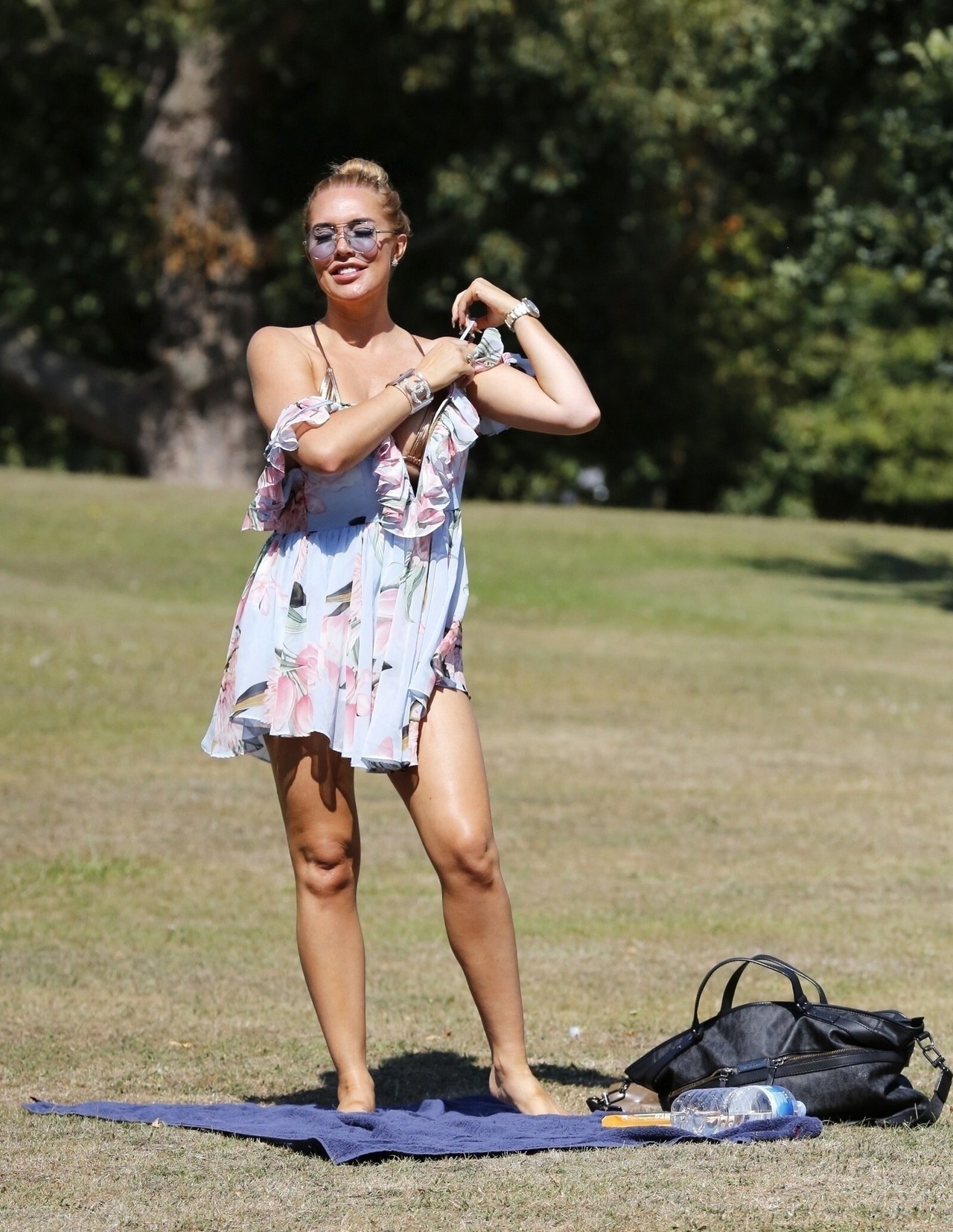 aisleyne-horgan-wallace-covered-nakedness-on-the-beach-thefappening-cfd-17 aisleyne horgan wallace covered nakedness on the beach thefappening cfd 17