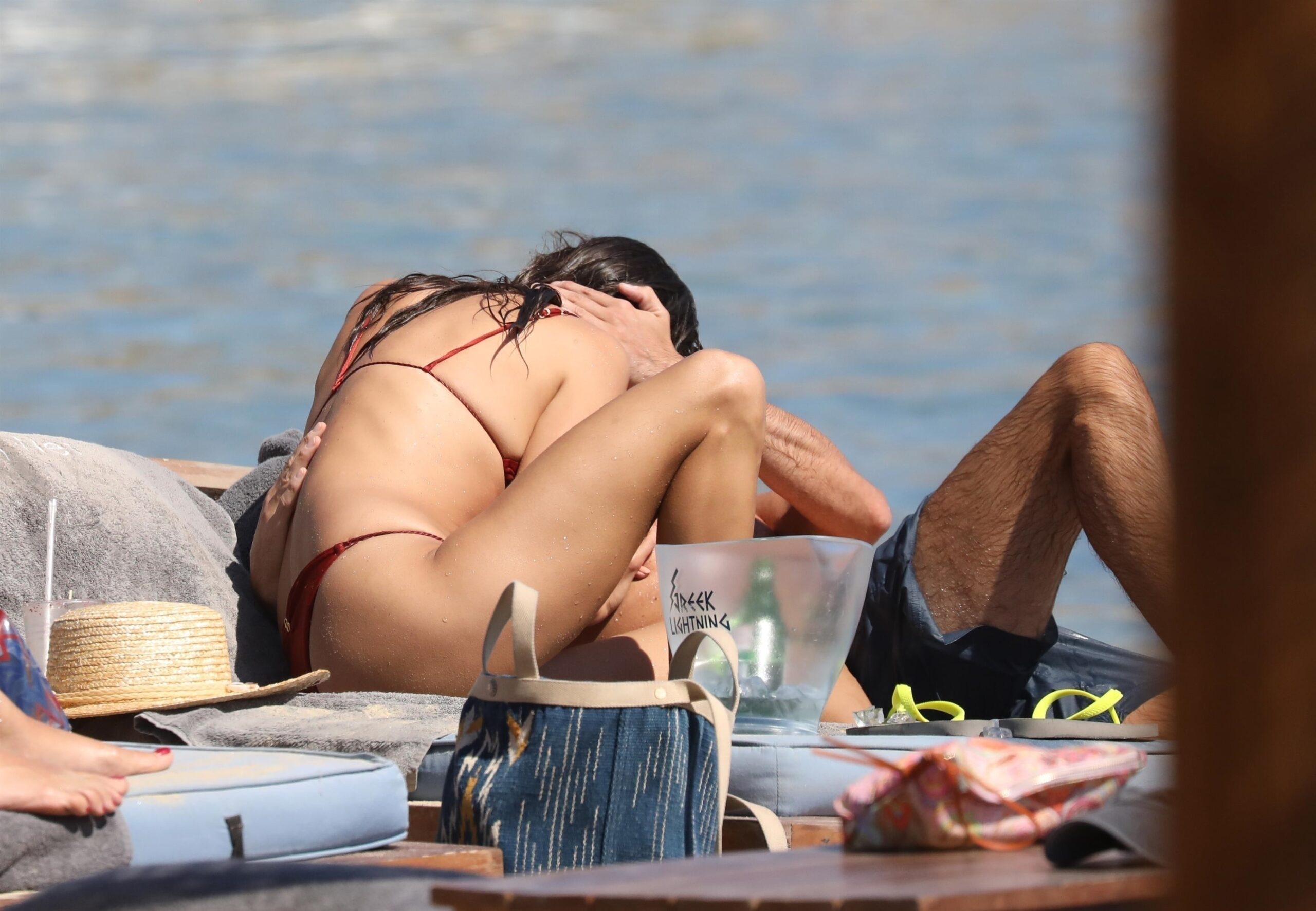alessandra-ambrosio-sexy-bikini-19 Alessandra Ambrosio Hot Pose in Bikini