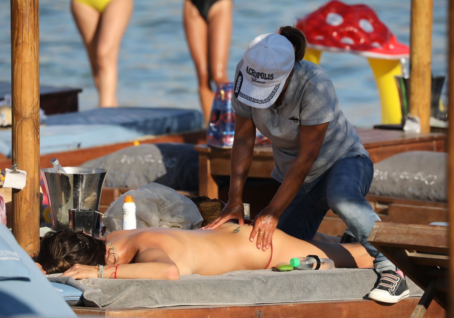 alessandra-ambrosio-sexy-bikini-37 alessandra ambrosio sexy bikini 37