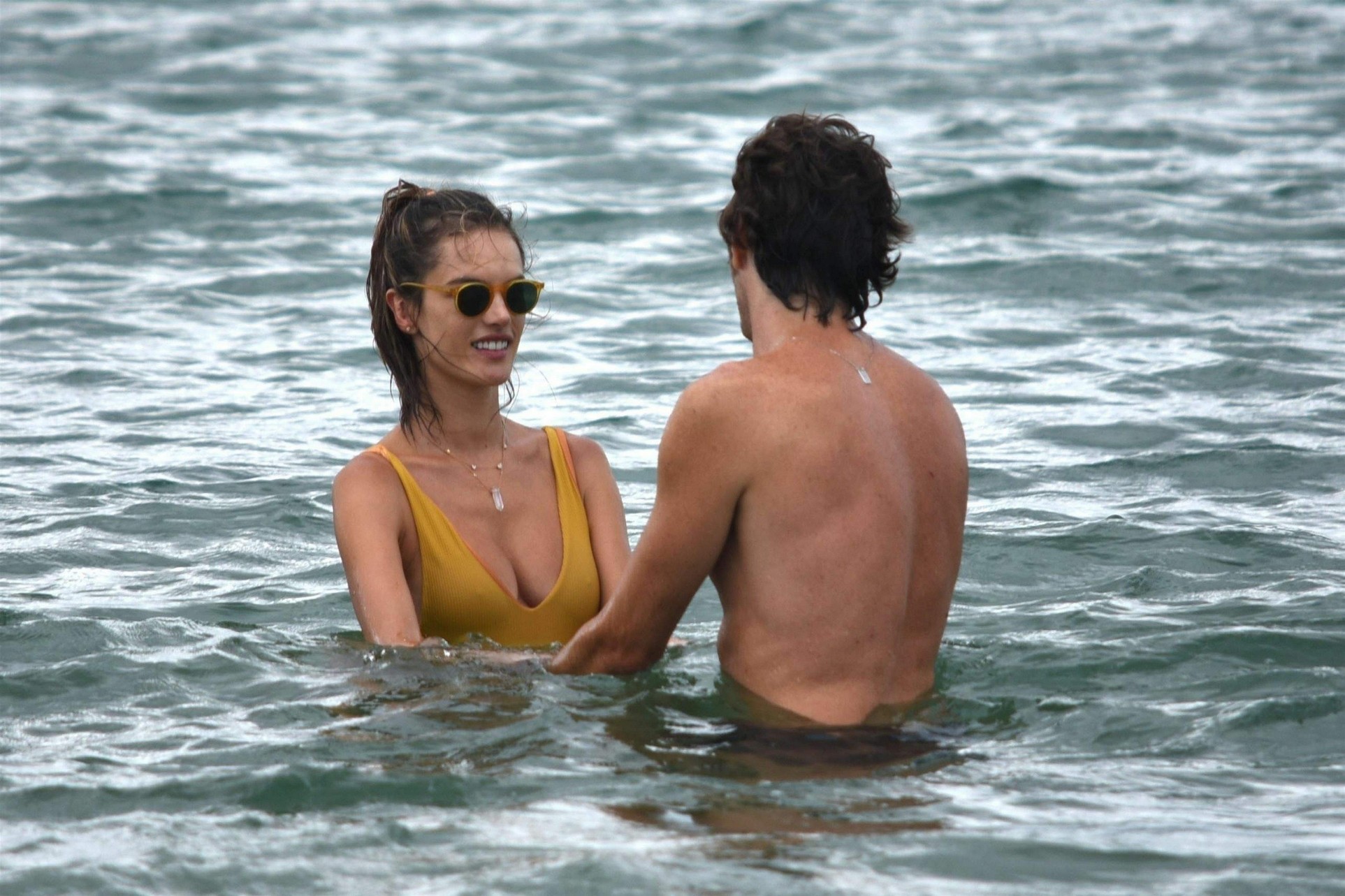 alessandra-ambrosio-sexy-bikini-ass-18 alessandra ambrosio sexy bikini ass 18