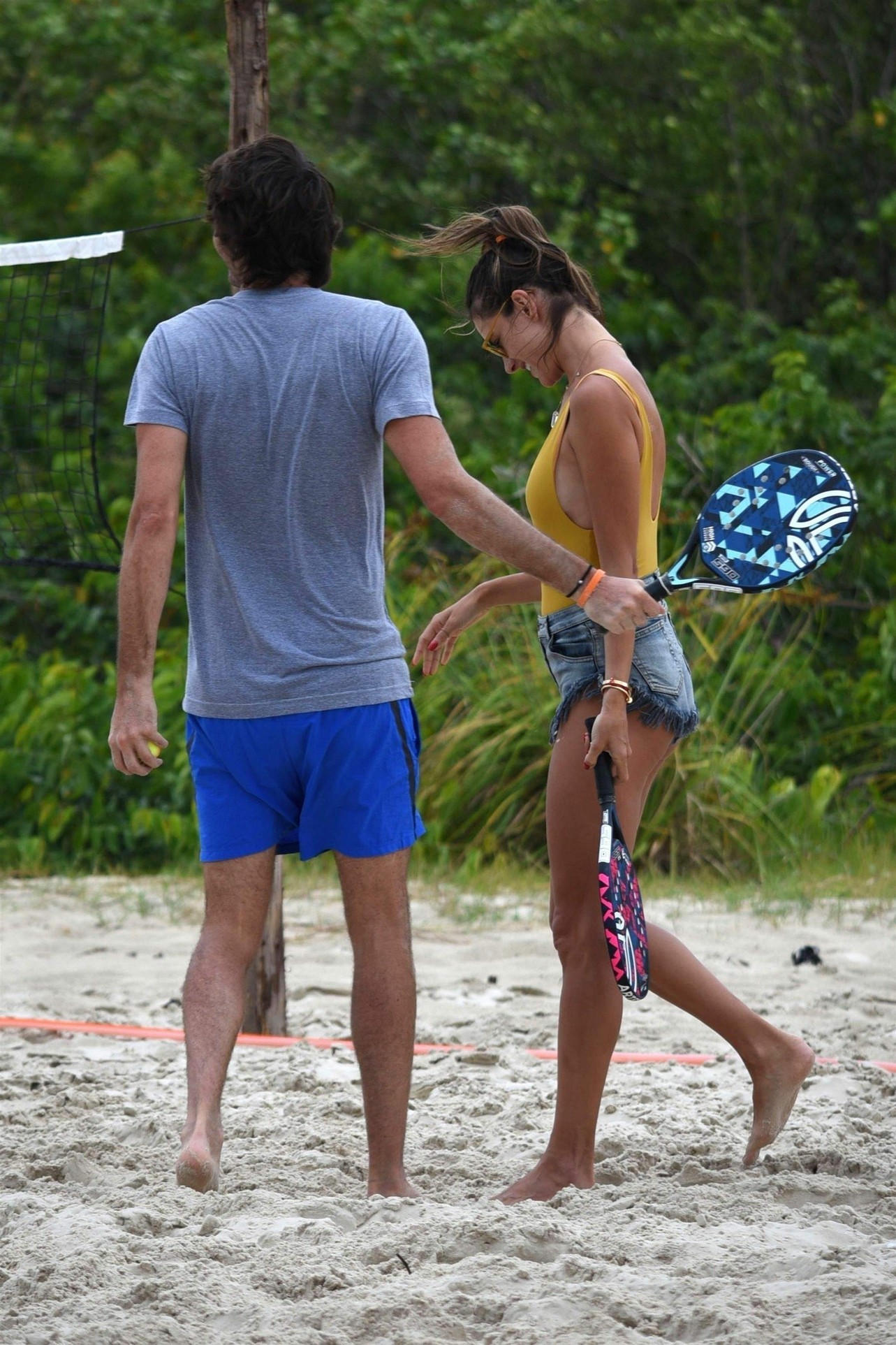 alessandra-ambrosio-sexy-bikini-ass-66 alessandra ambrosio sexy bikini ass 66