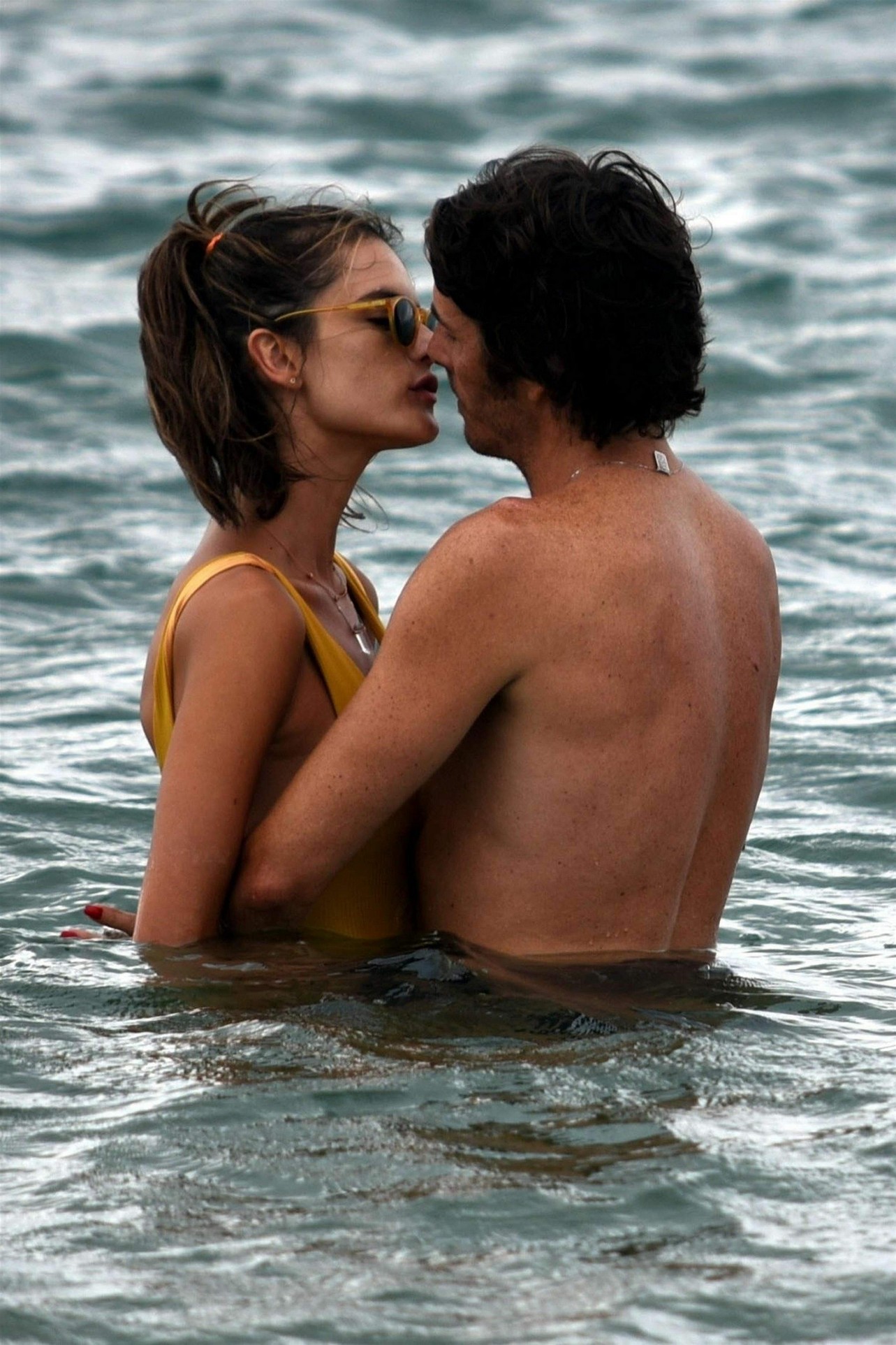 alessandra-ambrosio-sexy-bikini-ass-7 alessandra ambrosio sexy bikini ass 7