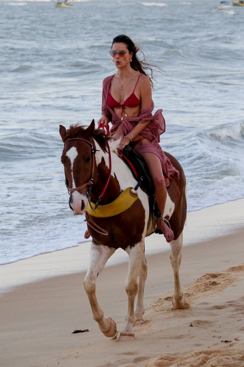 alessandra-ambrosio-sexy-on-a-horse-thefappening-cfd-13 alessandra ambrosio sexy on a horse thefappening cfd 13