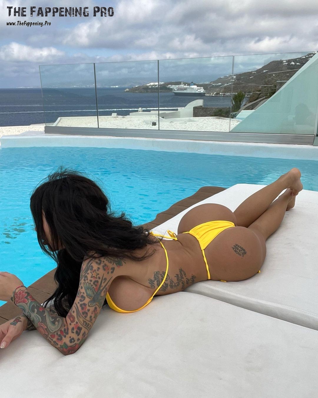 alex-mucci-sexy-thefappening-cfd-6 Alex Mucci Ass