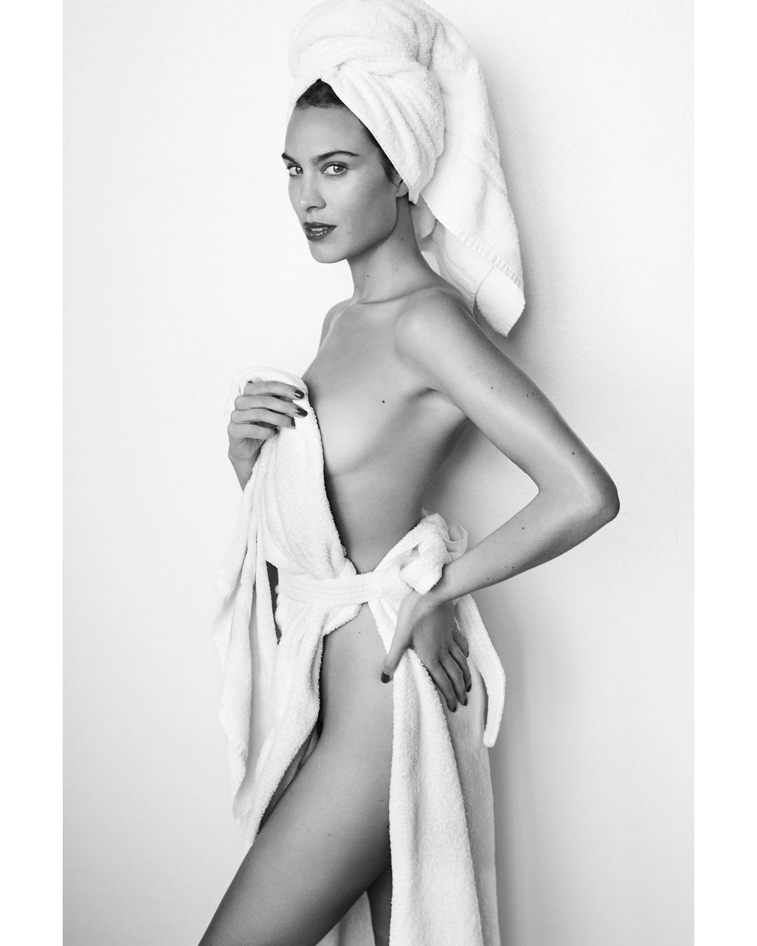 alexa-chung-nude-4 alexa chung nude 4