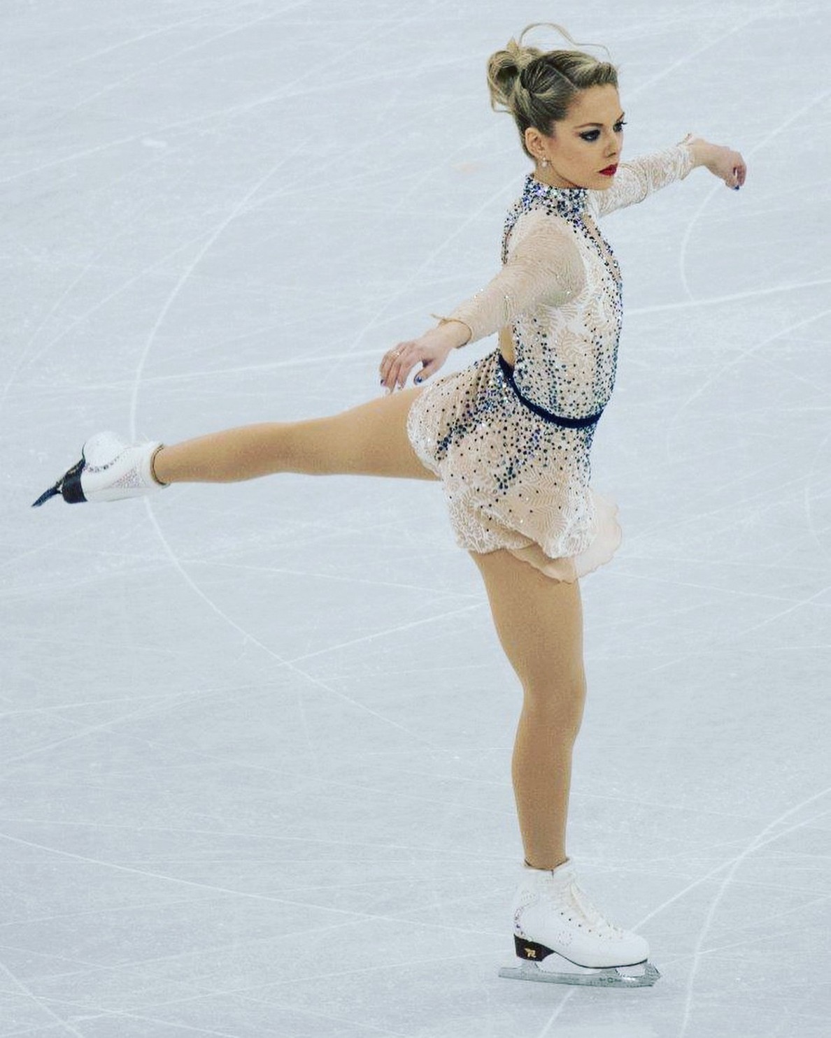 alexa-knierim-sexy-thefappening-cfd-4 Alexa Knierim Upskirt