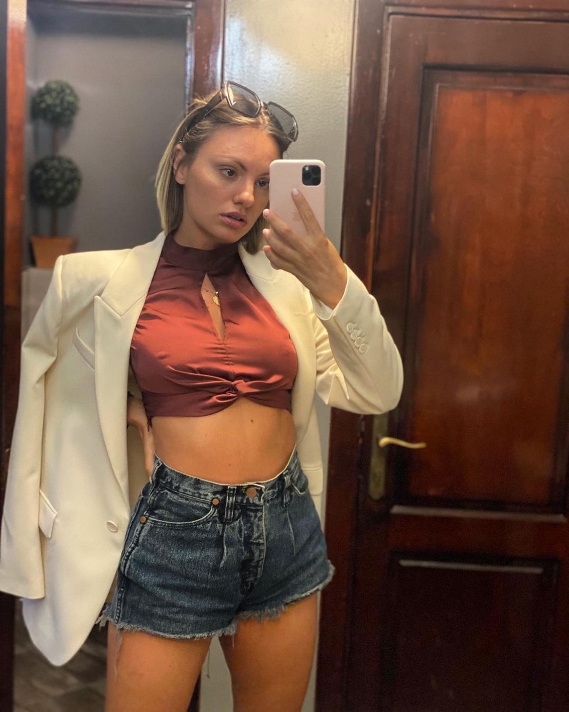 alexandra-stan-sexy-thefappening-cfd-30 Alexandra Stan Selfie