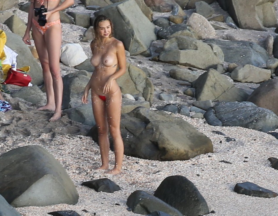 alexis-ren-nude-by-marco-glaviano-bts-thefappening-cfd-26 Alexis Ren Nude By Marco Glaviano