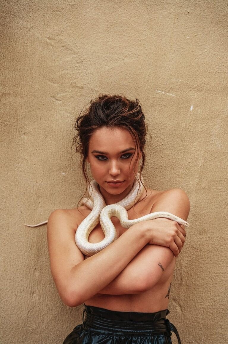alexis ren topless thefappening cfd 9