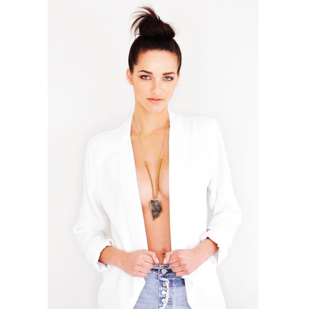 alexis-sheree-topless-sexy-thefappening-pro-32 alexis sheree topless sexy thefappening pro 32