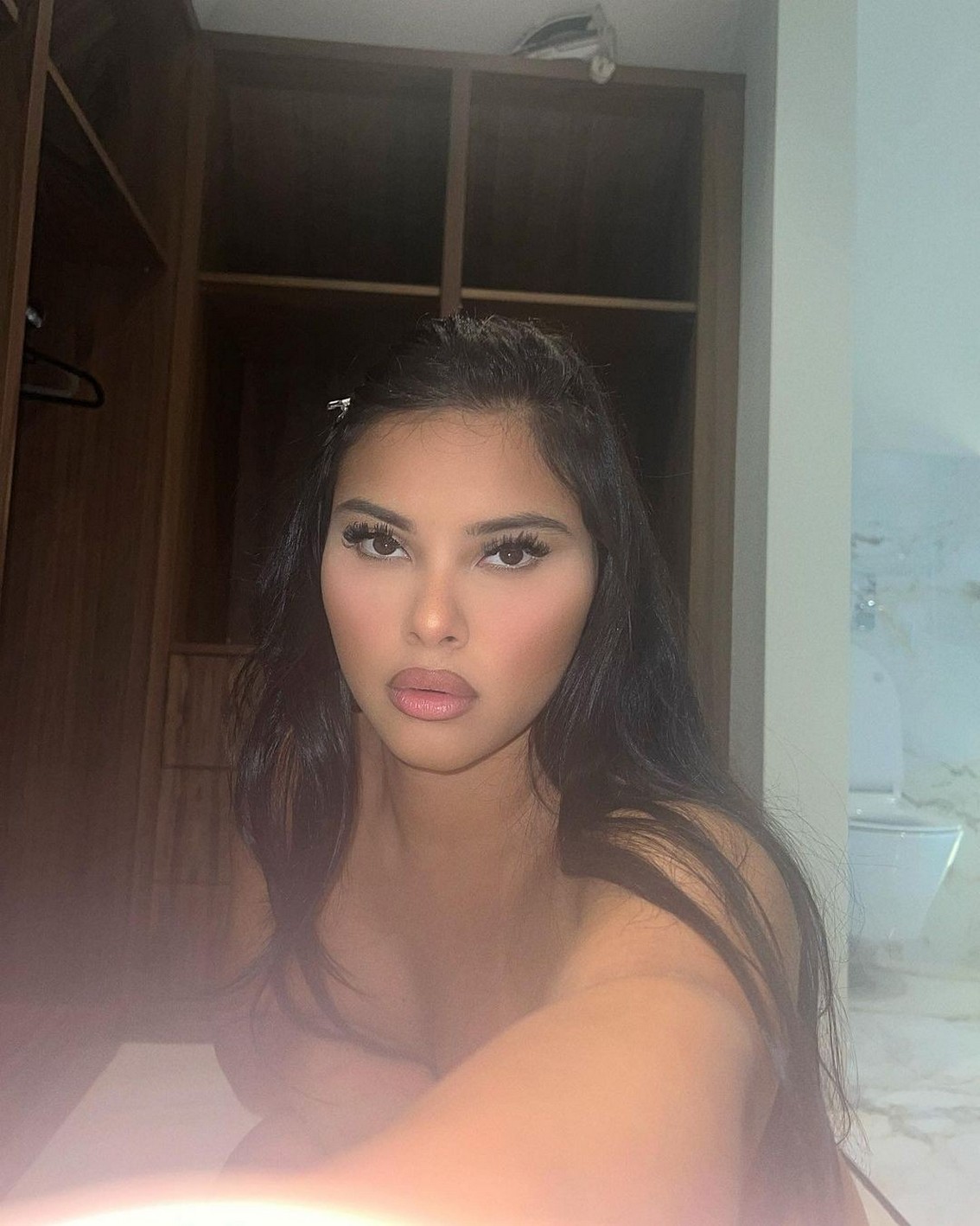 aliana-mawla-nude-in-fluff-thefappening-cfd-1-1 Aliana Mawla Naked