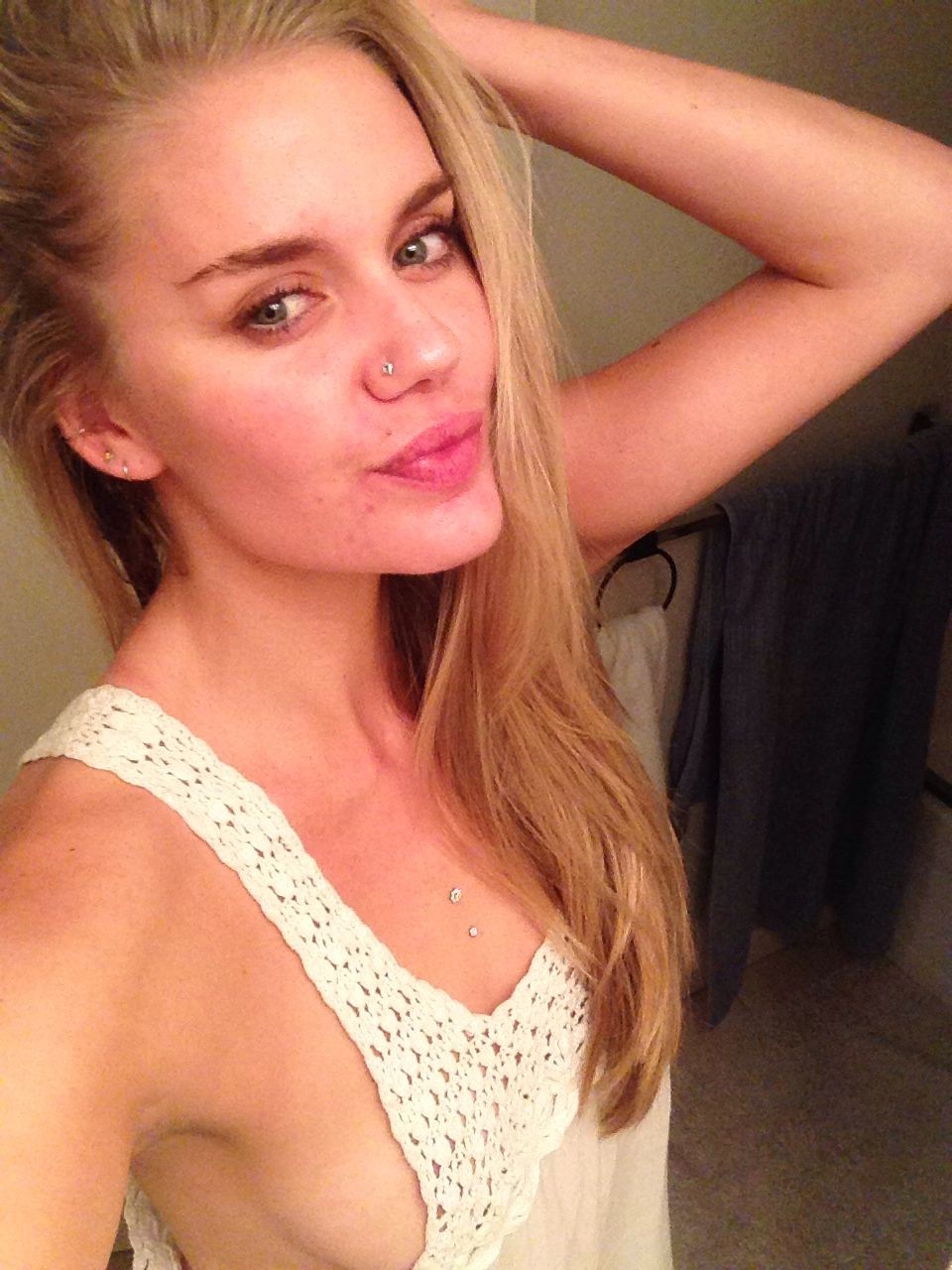 alice-haig-nude-thefappening2017-41-1 Alice-Haig-Nude-TheFappening2017-41