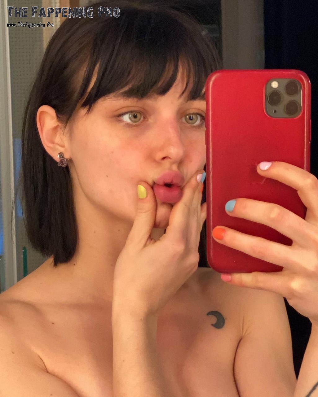 alice-pagani-hot-selfie-thefappening-cfd-8 Alice Pagani Selfie Pretty