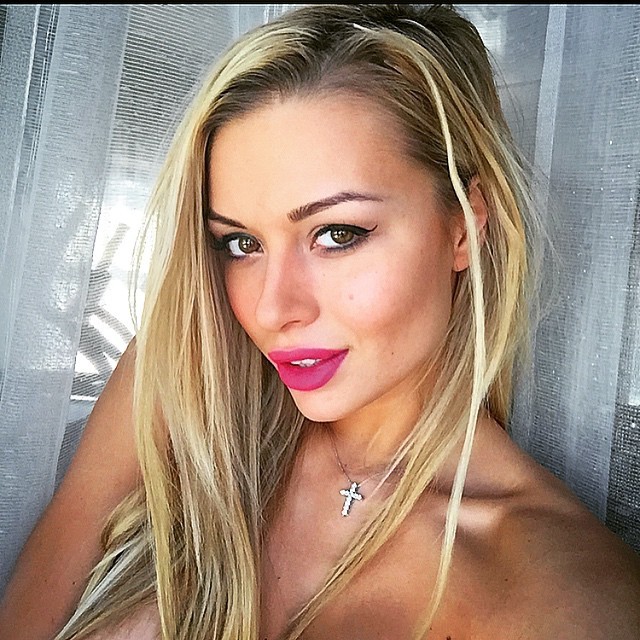 alisa-moor-topless-sexy-the-fappening-pro-8 alisa moor topless sexy the fappening pro 8