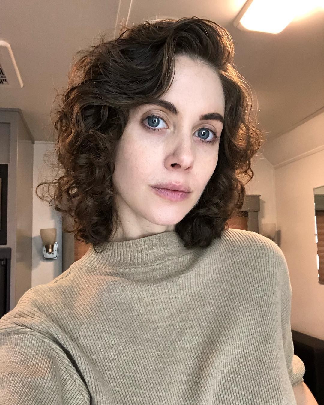 alison-brie-sexy-15 alison brie sexy 15