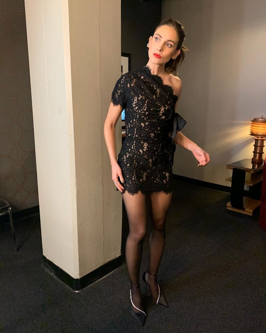 alison-brie-sexy-little-dress-thefappening-cfd-2 Alison Brie Leggy