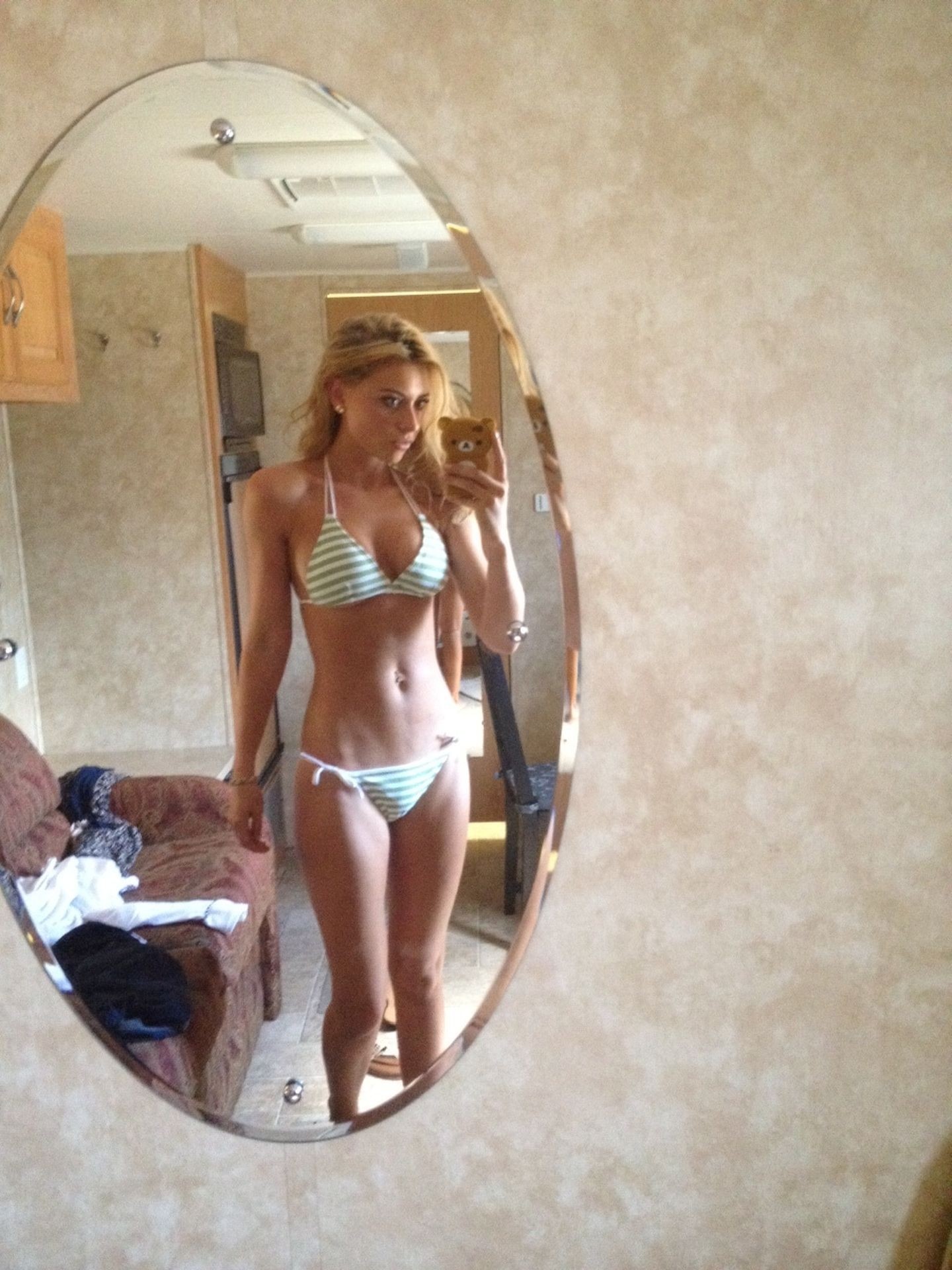 aly-michalka-private-exhibited-hot-pics-18 aly michalka private exhibited hot pics 18