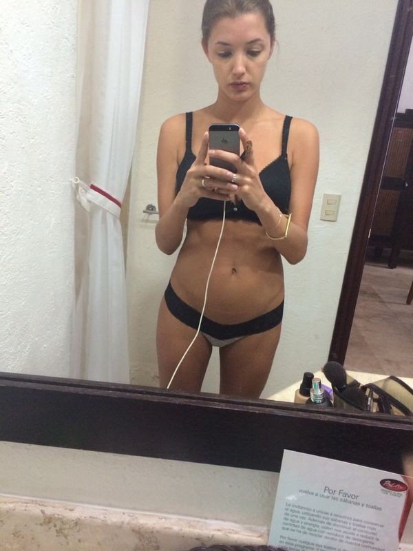 alyssa-arce-fappening-nude-18 Alyssa-Arce-Fappening-Nude-18