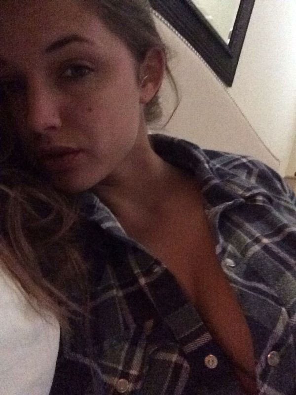 alyssa-arce-fappening-nude-35 Alyssa-Arce-Fappening-Nude-35