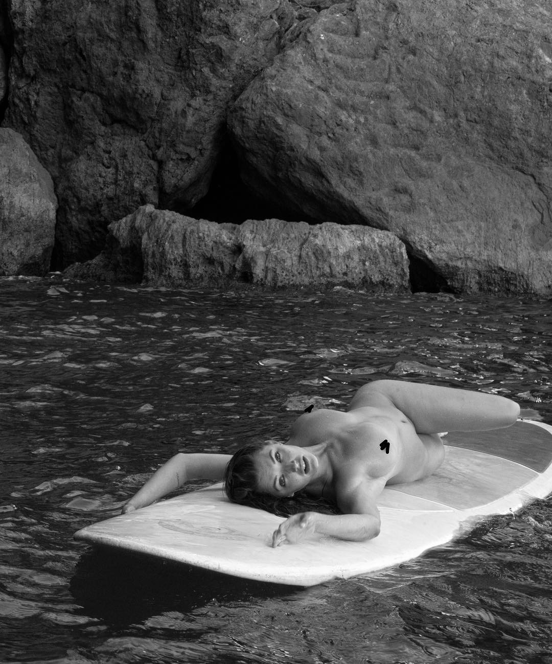 alyssa-arce-topless-10 alyssa arce topless 10