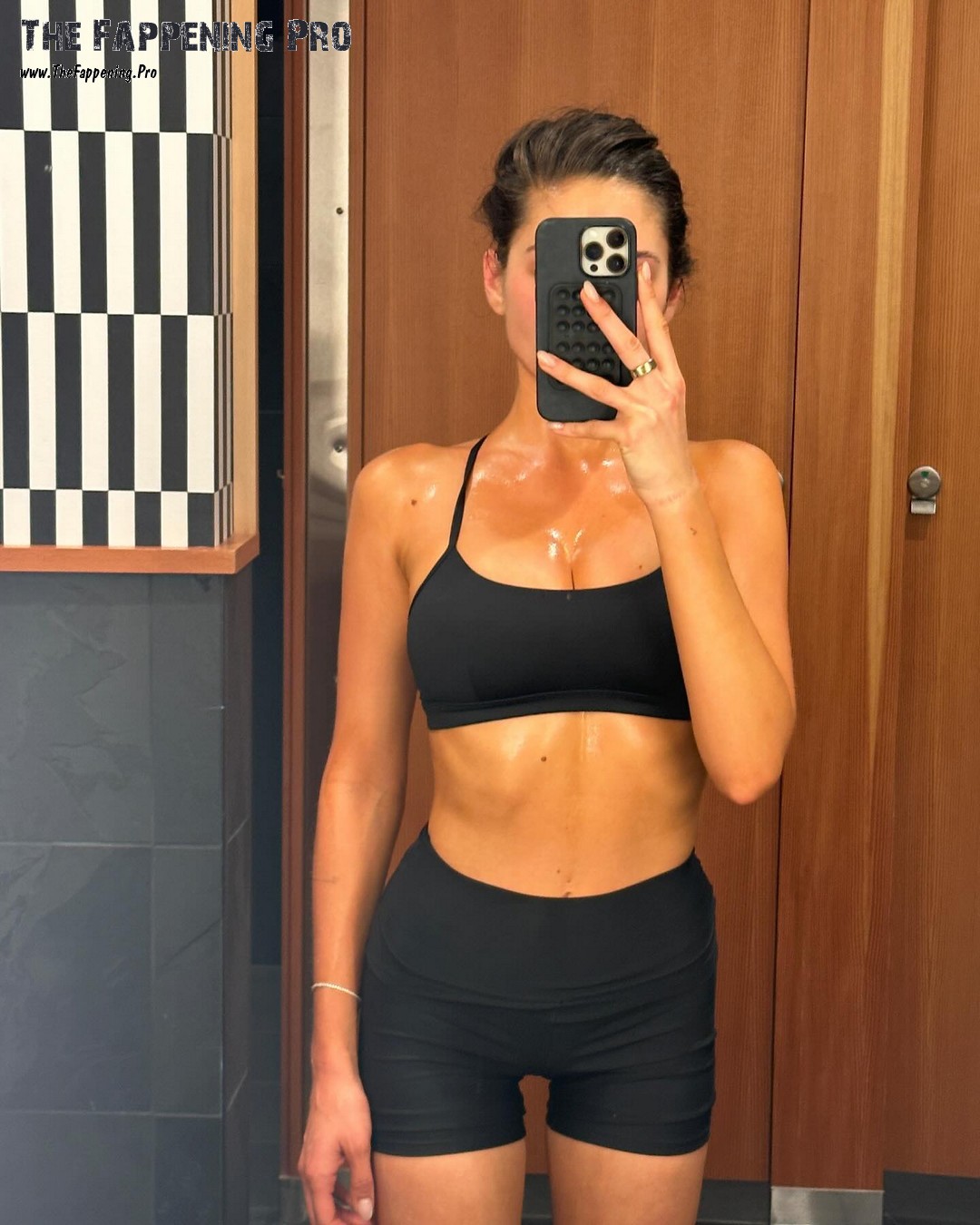 alyssa-lynch-hot-selfie-thefappening-cfd-9 alyssa lynch hot selfie thefappening cfd 9