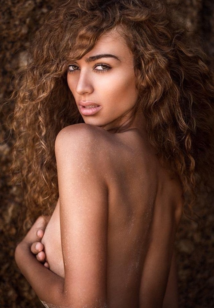 amanda-chrishell-topless-sexy-thefappening-pro-16 amanda chrishell topless sexy thefappening pro 16