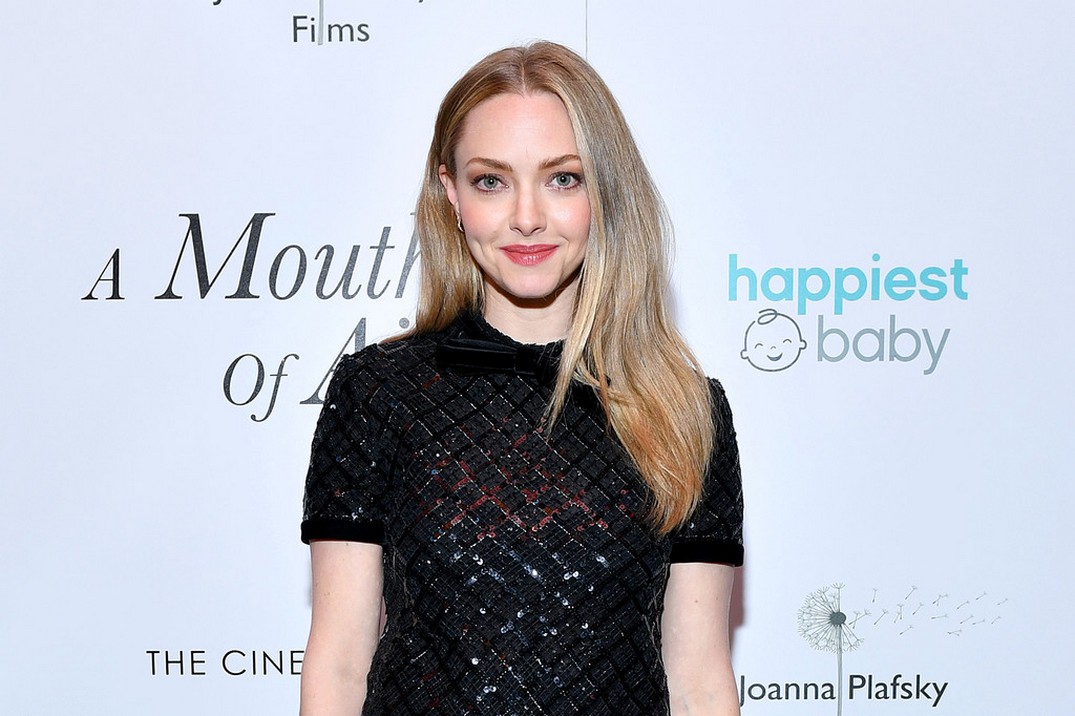amanda-seyfried-little-black-dress-thefappening-cfd-3 Amanda Seyfried