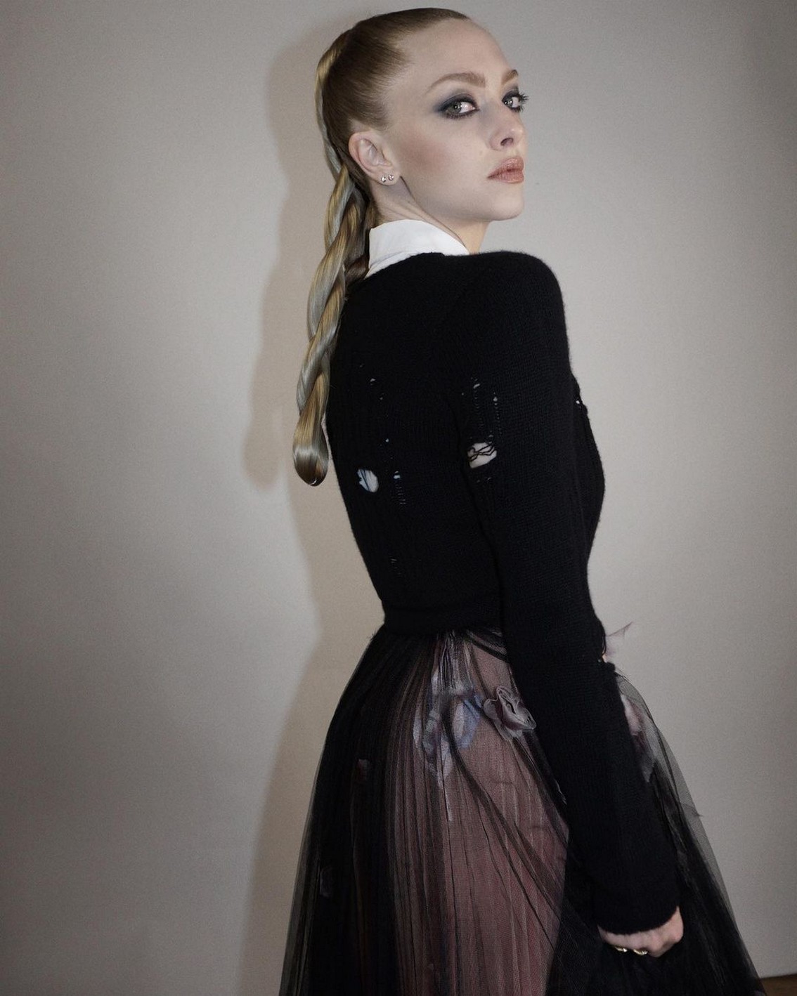 amanda seyfried sexy at netflix que 2021 thefappening pro 2