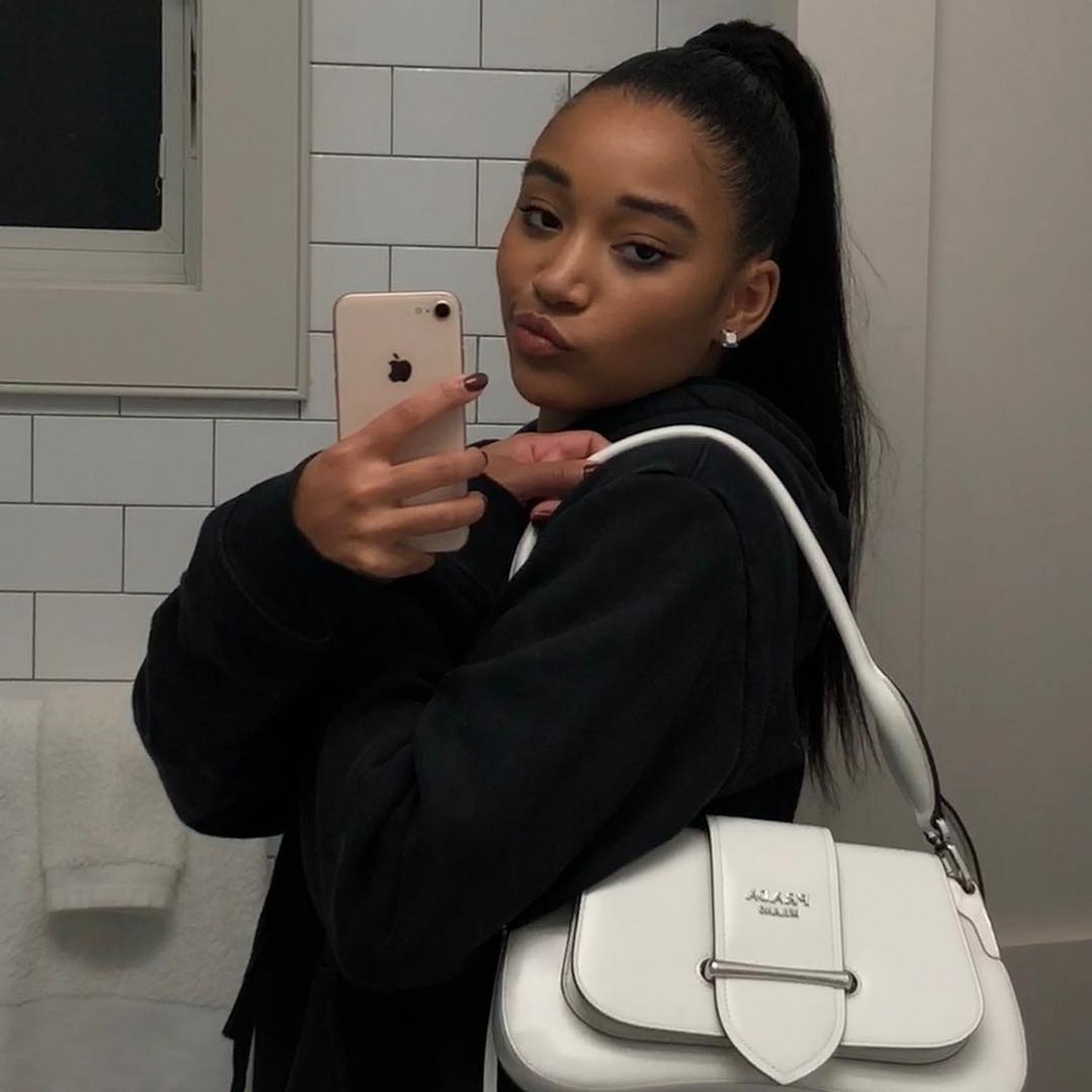 amandla-stenberg-selfie-thefappening-cfd-6 amandla stenberg selfie thefappening cfd 6
