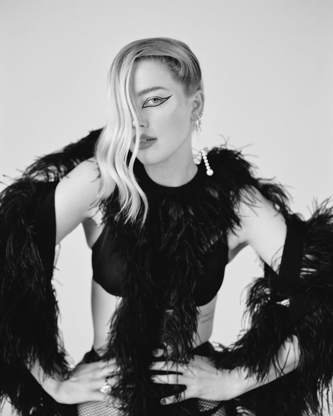 amber-heard-sexy-naked-tits-13 amber heard sexy naked tits 13