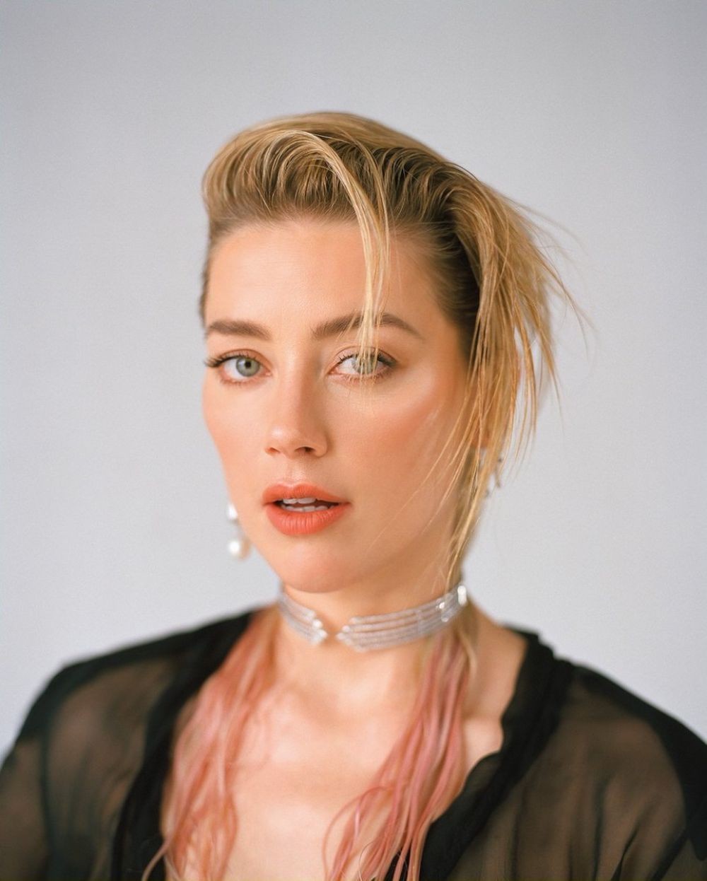 amber-heard-sexy-naked-tits-8 amber heard sexy naked tits 8
