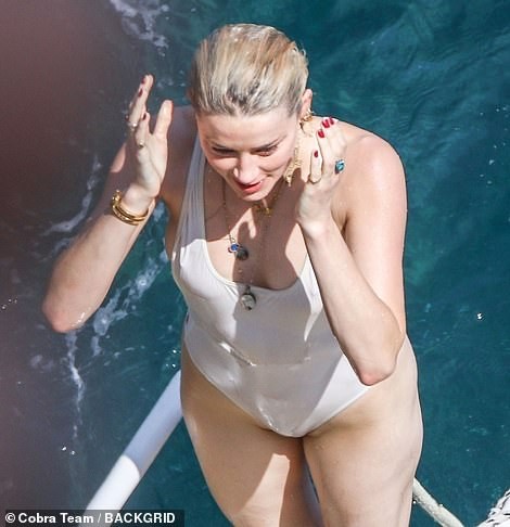 amber-heard-sexy-thefappening-cfd-11 amber heard sexy thefappening cfd 11