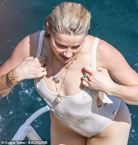 amber-heard-sexy-thefappening-cfd-31 Amber Heard Hard Nipples