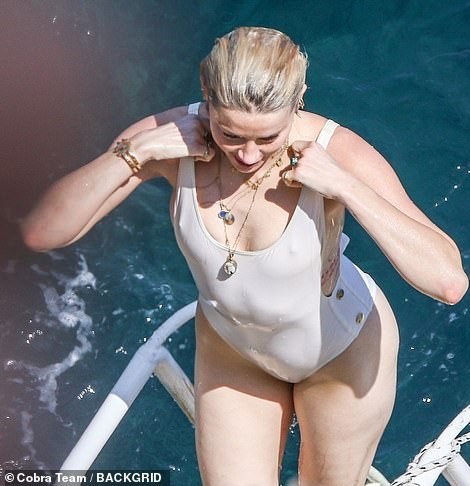amber-heard-sexy-thefappening-cfd-5 amber heard sexy thefappening cfd 5