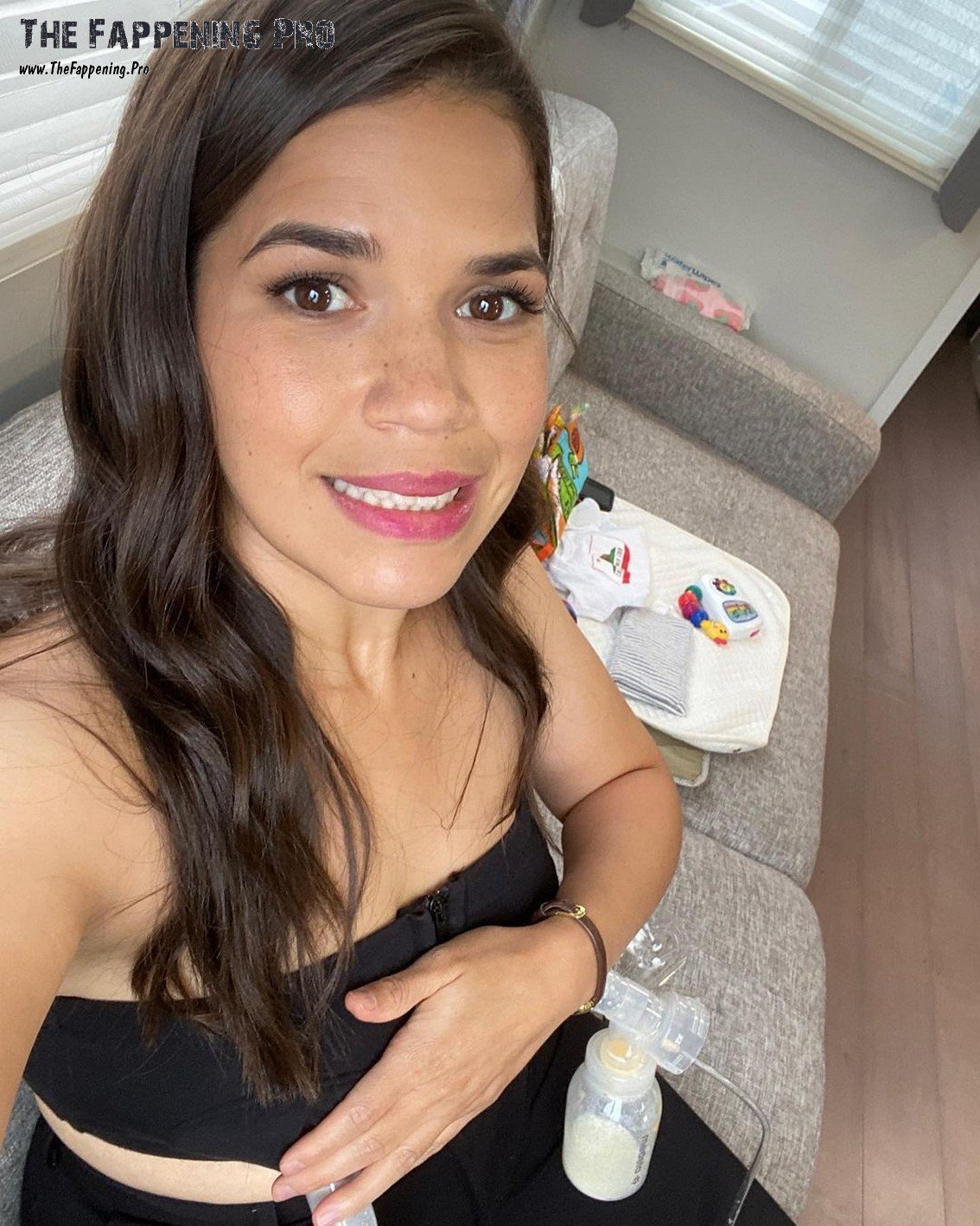 america-ferrera-selfie-thefappening-cfd-1 America Ferrera Selfie